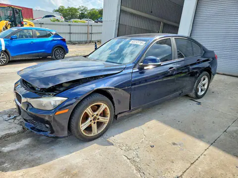 WBA3B5C51DF598465 — 2013 BMW 328, Механические повреждения (Mechanical), фото до ремонта