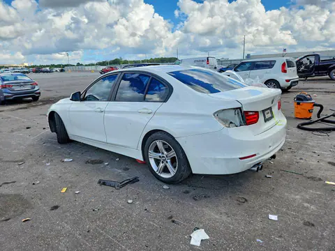 2014 BMW 328 VIN WBA3A5C59EJ463381 фото 2