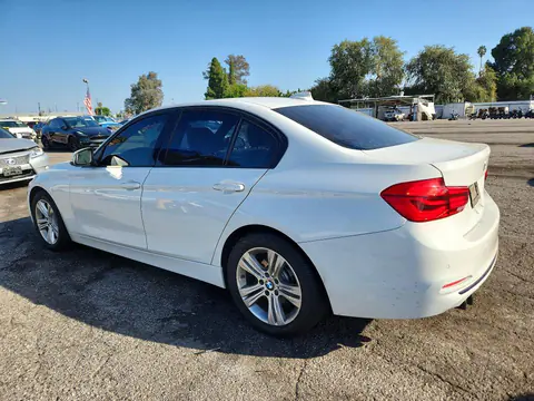 2016 BMW 328 VIN WBA8E9G57GNT82211 фото 2