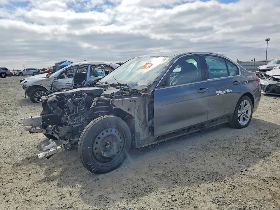 2017 BMW 330 VIN WBA8D9C5XHK678402 фото 1