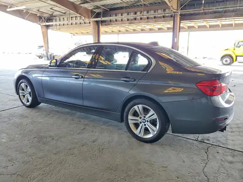 2017 BMW 330 VIN WBA8B9G31HNU54660 фото 2