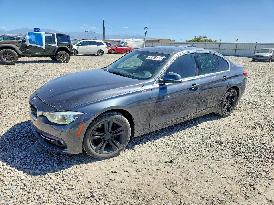 2017 BMW 330 VIN WBA8D9G5XHNU58752 фото 1