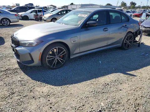 3MW39FF02P8D01704 — 2023 BMW 330E, Задняя часть (Rear End), фото до ремонта