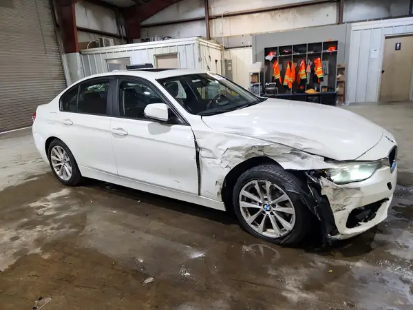 WBA8A3C53GK551446 — 2016 BMW 3ER, фото 4 с аукциона Copart, Передняя часть