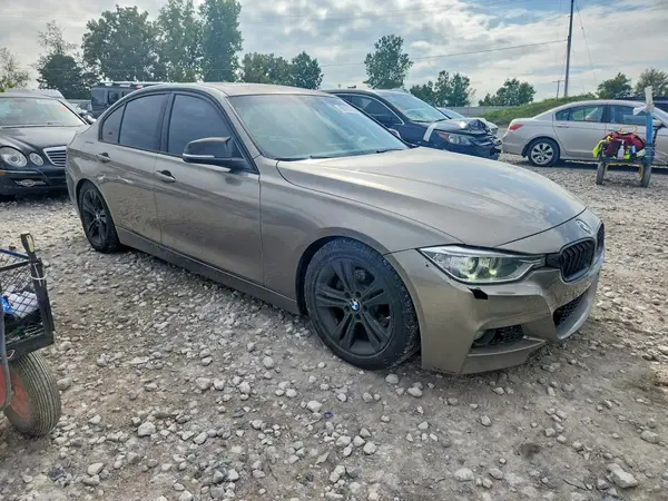 WBA8E3C50GK501804 — 2016 BMW 3ER, фото 4 с аукциона Copart 01.10.2026, Мелкие вмятины и царапины
