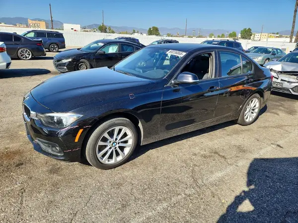 WBA8E1G54GNT35977 — 2016 BMW 3ER, Вандализм (Vandalism), фото до ремонта