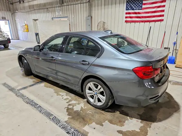 WBA8E3G54GNU05506 — 2016 BMW 3ER, фото 2 с аукциона Copart 01.10.2026, Передняя часть