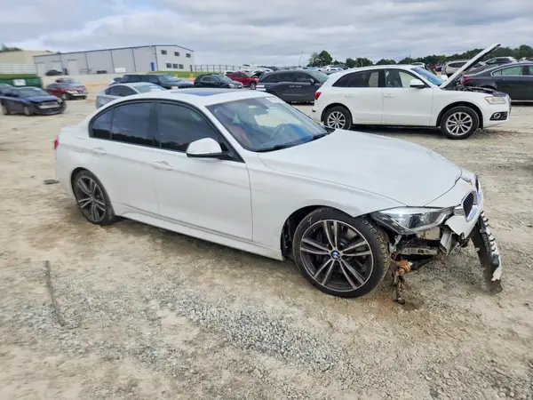WBA8B7G57GNT96025 — 2016 BMW 3ER, фото 4 с аукциона Copart, Передняя часть