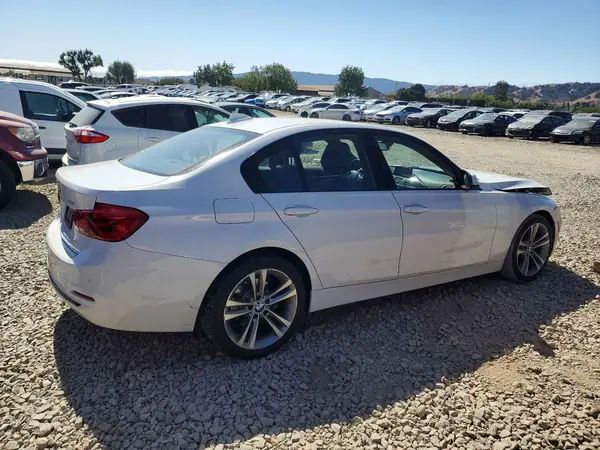 WBA8E9G57GNT81642 — 2016 BMW 3ER, фото 3 с аукциона Copart 29.09.2026, Передняя часть