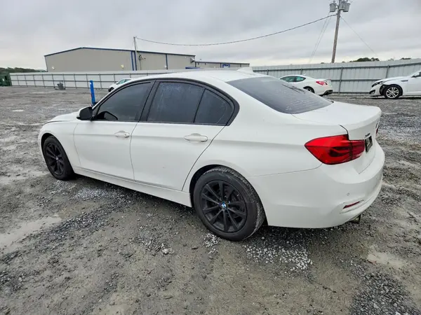 WBA8E5G56GNU19533 — 2016 BMW 3ER, фото 2 с аукциона Copart, Боковая часть