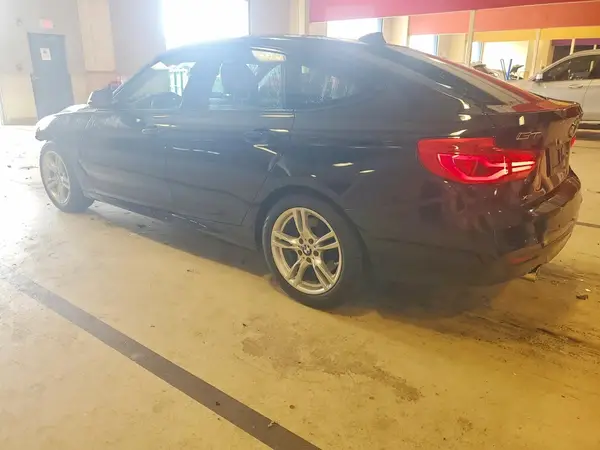 WBA8Y3C5XHG450789 — 2017 BMW 3ER, фото 2 с аукциона Copart 13.10.2026, Передняя часть