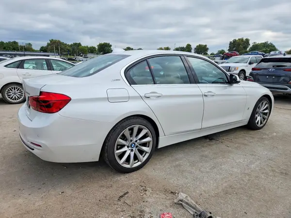 WBA8E1C54HK480302 — 2017 BMW 3ER, фото 3 с аукциона Copart, Передняя часть