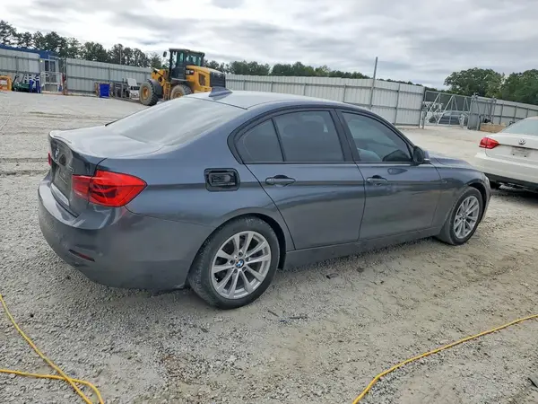 WBA8A9C57HK619946 — 2017 BMW 3ER, фото 3 с аукциона Copart 05.10.2026, Задняя часть