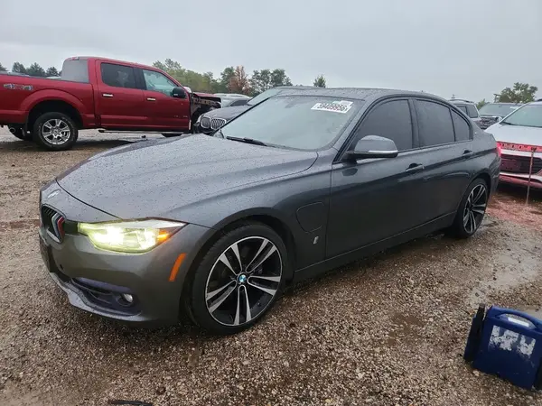 WBA8E1C55JA159610 — 2018 BMW 3ER, Механические повреждения (Mechanical), фото до ремонта