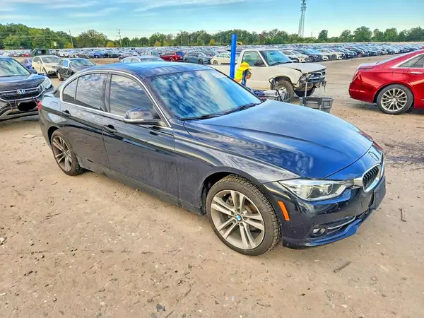 WBA8D9G59JNU70624 — 2018 BMW 3ER, фото 4 с аукциона Copart 07.10.2026, Передняя часть