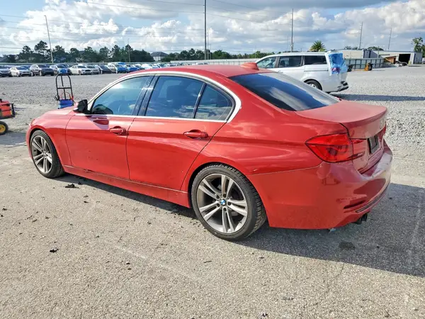 WBA8B9G5XJNU98843 — 2018 BMW 3ER, фото 2 с аукциона Copart, Задняя часть