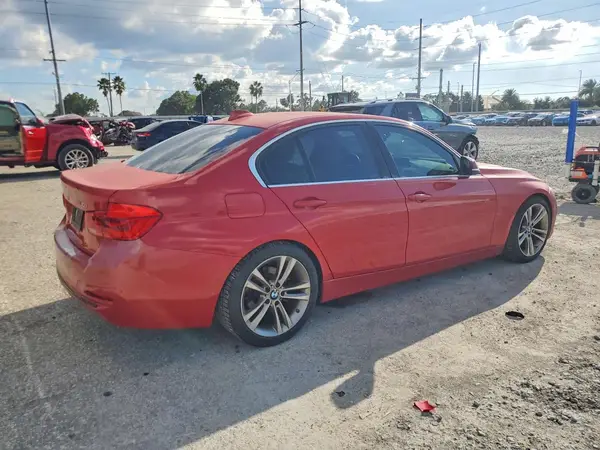 WBA8B9G5XJNU98843 — 2018 BMW 3ER, фото 3 с аукциона Copart, Задняя часть