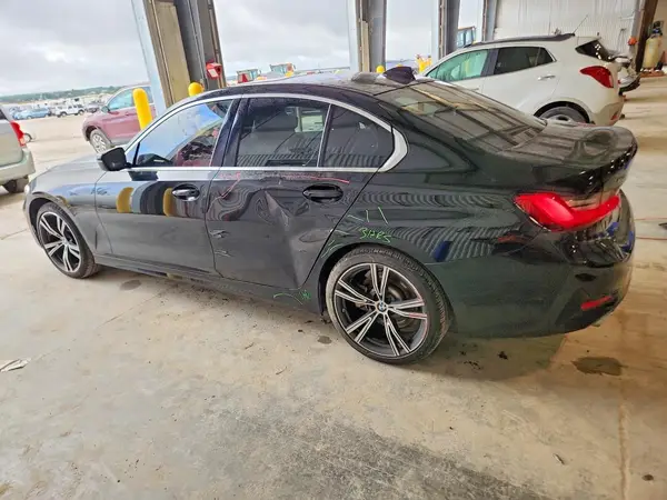 3MW5R7J53K8B02249 — 2019 BMW 3ER, фото 2 с аукциона Copart, Боковая часть