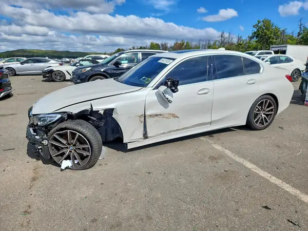 3MW5R7J03M8B53077 — 2021 BMW 3ER, Передняя часть (Front End), фото до ремонта