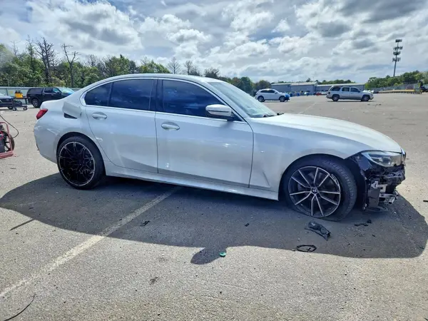 3MW5R7J03M8B53077 — 2021 BMW 3ER, фото 4 с аукциона Copart, Передняя часть