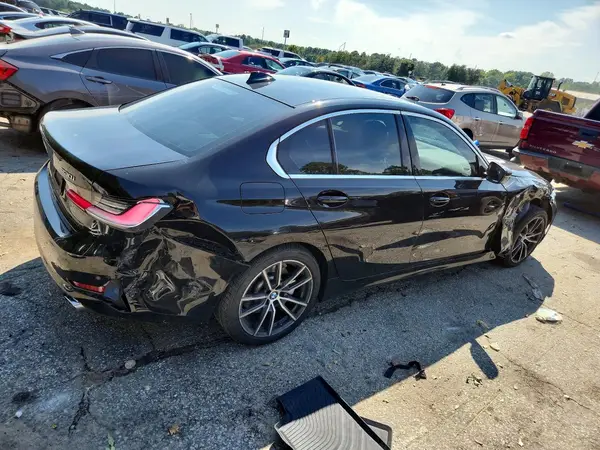 3MW5R1J02M8B70837 — 2021 BMW 3ER, фото 3 с аукциона Copart, Передняя часть