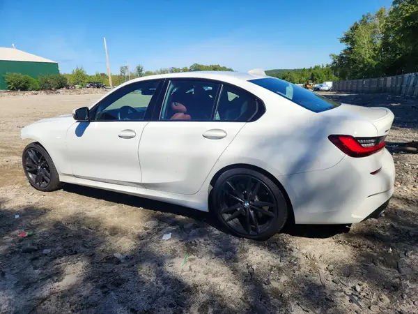 3MW5R7J00N8C76109 — 2022 BMW 3ER, фото 2 с аукциона Copart 01.10.2026, Передняя часть