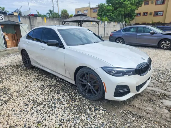 3MW5R1J06N8C68223 — 2022 BMW 3ER, фото 4 с аукциона Copart, Механические повреждения