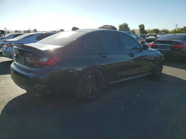 3MW5U7J02N8C76787 — 2022 BMW 3ER, фото 3 с аукциона Copart, Передняя часть