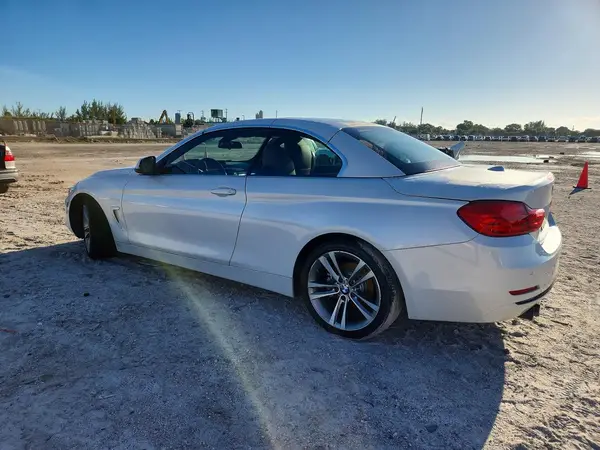WBA4U7C54H5H19207 — 2017 BMW 4ER, фото 2 с аукциона Copart, Подтопление