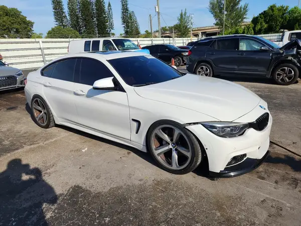 WBA4J5C51JBF06879 — 2018 BMW 4ER, фото 4 с аукциона Copart, Передняя часть
