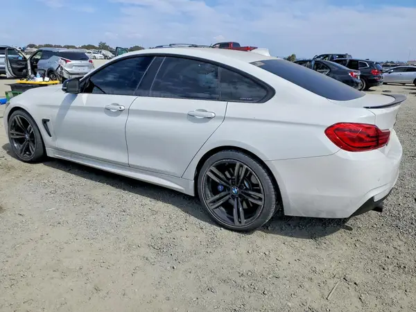 WBA4J5C52JBF06826 — 2018 BMW 4ER, фото 2 с аукциона Copart 29.09.2026, Передняя часть