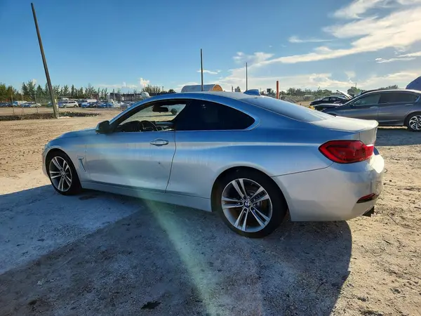 WBA4W3C50JAE99614 — 2018 BMW 4ER, фото 2 с аукциона Copart, Подтопление