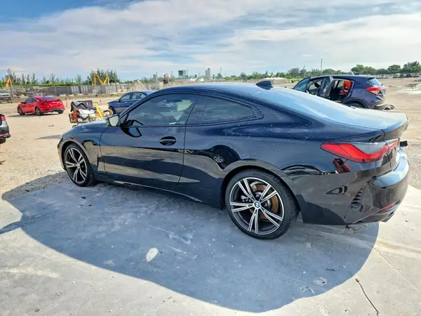 WBA53AP00PCM73279 — 2023 BMW 4ER, фото 2 с аукциона Copart, Боковая часть