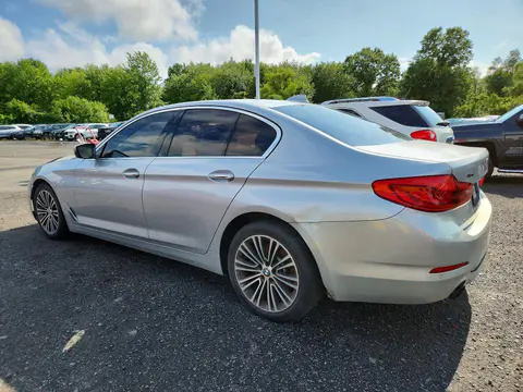 2018 BMW 530 VIN WBAJA7C55JWC75489 фото 2