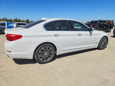 2018 BMW 530 VIN WBAJA5C50JG898403 фото 3