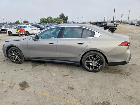 2026 BMW 530 VIN WBA43FJ03TCV62792 фото 2