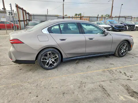 2026 BMW 530 VIN WBA43FJ03TCV62792 фото 3