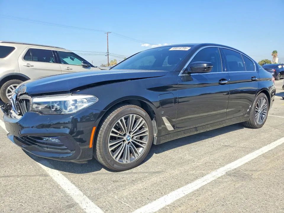 2018 BMW 530e VIN WBAJA9C51JB250766 фото 1