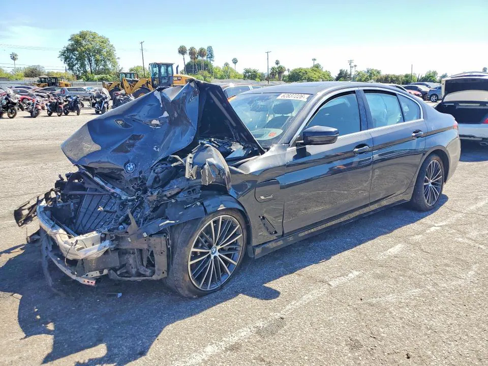 2022 BMW 530e VIN WBA13AG07NCK27583 фото 1