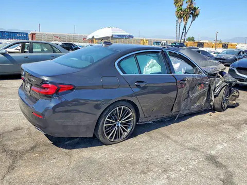 2022 BMW 530e VIN WBA13AG07NCK27583 фото 3