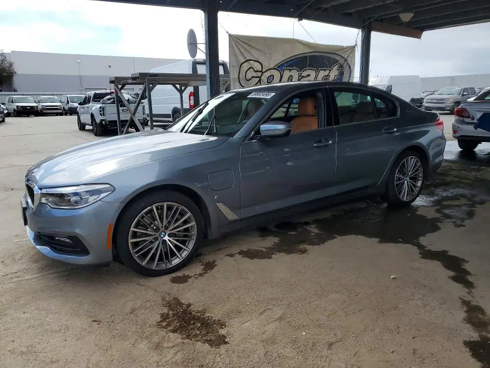 2018 BMW 530XE VIN WBAJB1C58JB084079 фото 1