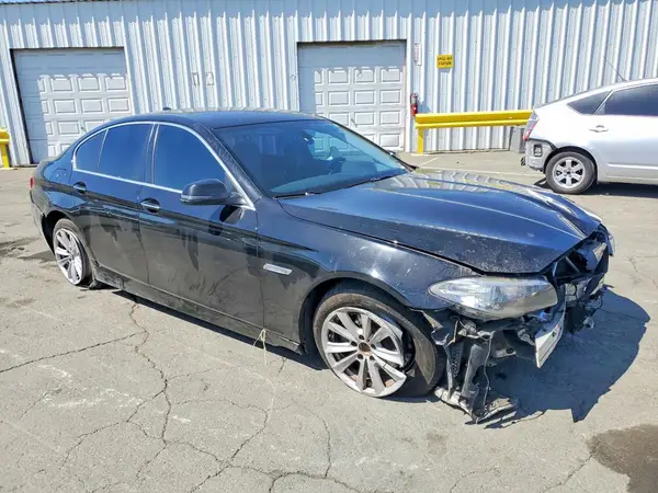 WBA5A5C54GG352990 — 2016 BMW 5ER, фото 4 с аукциона Copart, Передняя часть