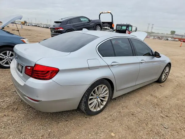WBA5A7C59GG144485 — 2016 BMW 5ER, фото 3 с аукциона Copart, Подтопление