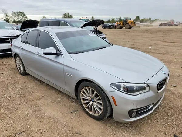 WBA5A7C59GG144485 — 2016 BMW 5ER, фото 4 с аукциона Copart, Подтопление