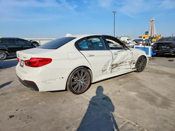 WBAJE5C31HG914380 — 2017 BMW 5ER, фото 3 с аукциона Copart 28.09.2026, Боковая часть