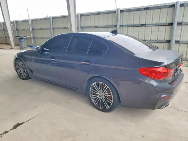 WBAJE5C34HG914065 — 2017 BMW 5ER, фото 2 с аукциона Copart 14.10.2026, Мелкие вмятины и царапины