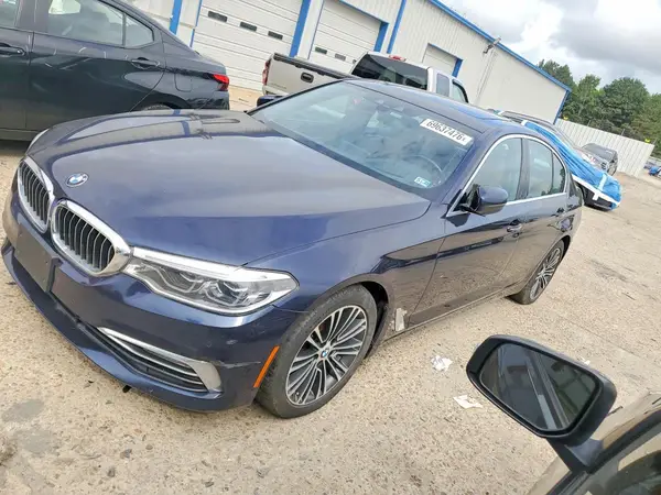 WBAJE7C31HG888648 — 2017 BMW 5ER, Мелкие вмятины и царапины (Minor Dent/Scratches), фото до ремонта