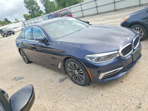 WBAJE7C31HG888648 — 2017 BMW 5ER, фото 4 с аукциона Copart 13.10.2026, Мелкие вмятины и царапины