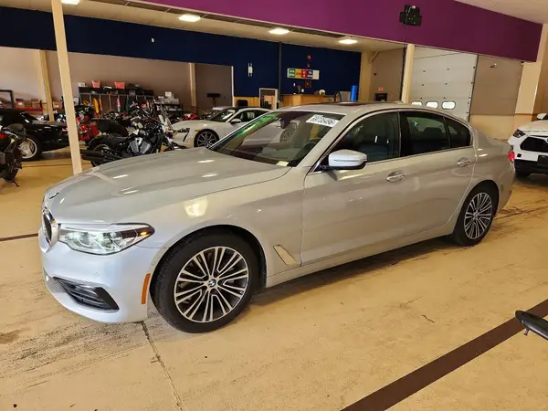 WBAJA7C30HG906133 — 2017 BMW 5ER, Боковая часть (Side), фото до ремонта