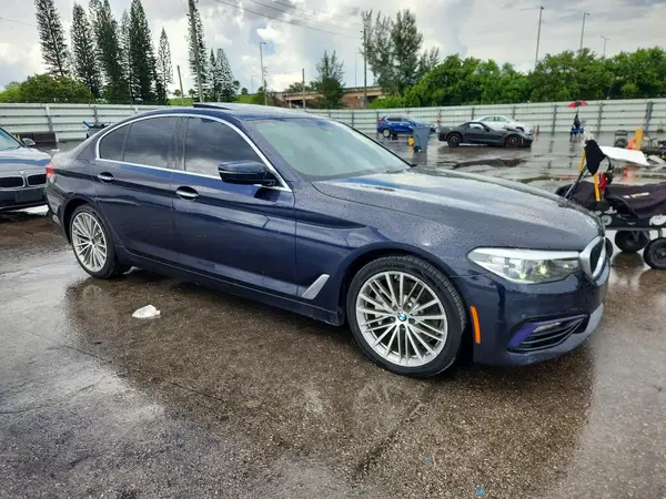 WBAJA5C33HG893849 — 2017 BMW 5ER, фото 4 с аукциона Copart, Мелкие вмятины и царапины